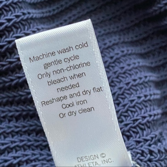 Athleta Highline Navy V-Neck Sweater Tunic - Picture 10 of 10